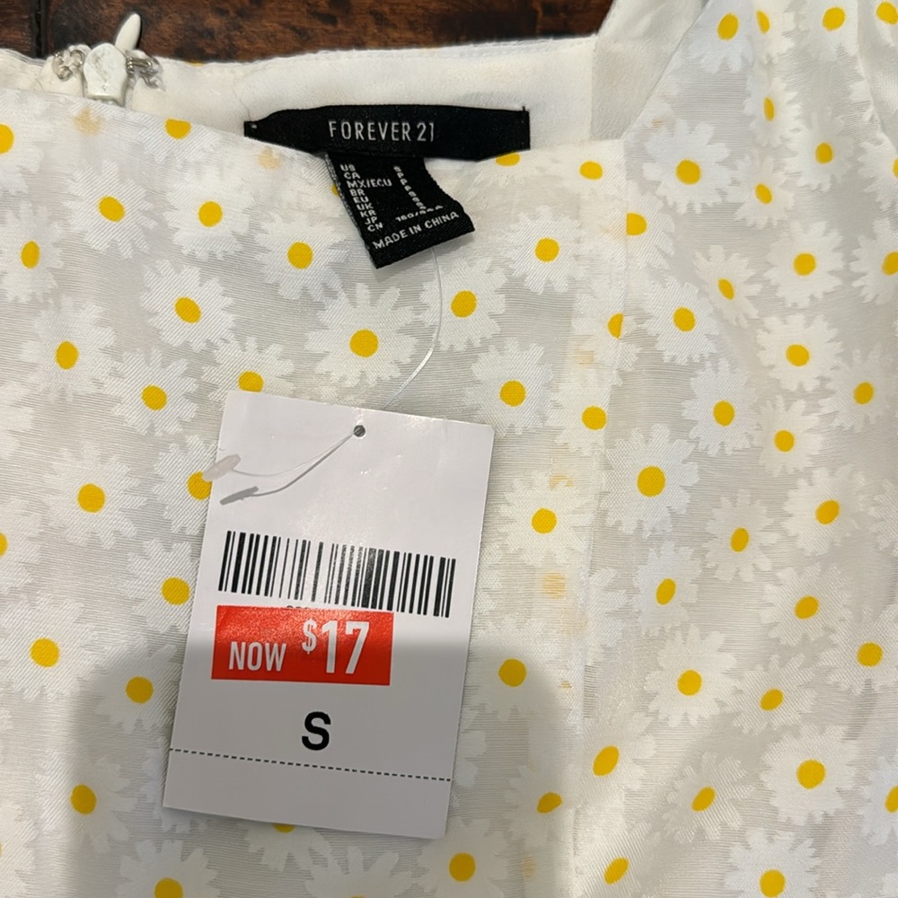 Women’s S Forever 21 daisy dress - Picture 3 of 5